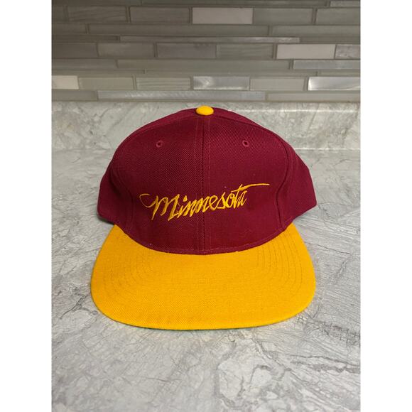 Vintage Minnesota Gophers Cursive Spell-out Snapback Hat - Picture 2 of 8